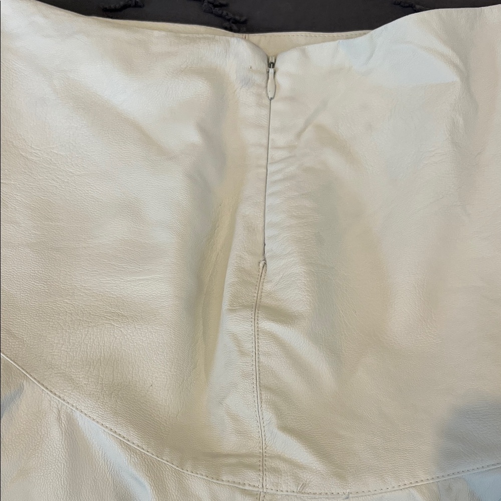 Zara Cream Ruffle-Hem Mini Skirt - Picture 4 of 5